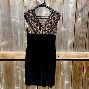 Formal maternity dress